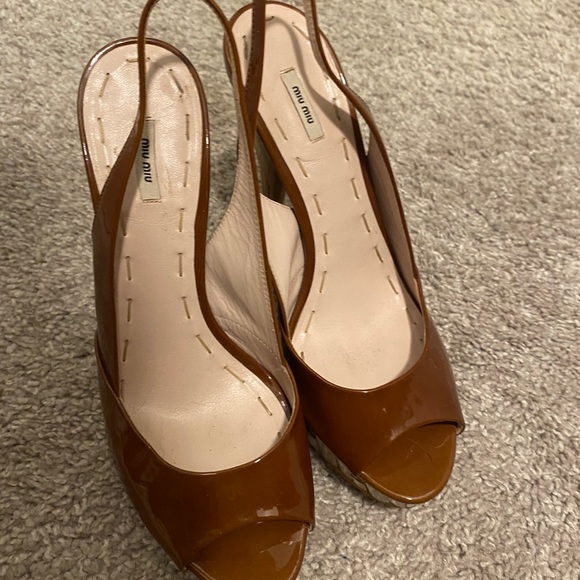 Miu Miu peep toe platform slingback heels - Picture 2 of 6